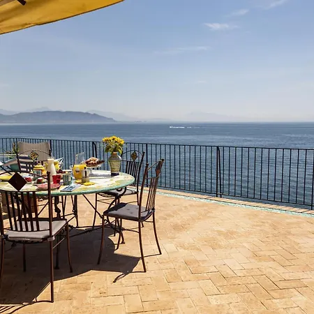 Levante - Direct Sea Access - Full Sea View - Amalfi Coast Holiday home Cetara